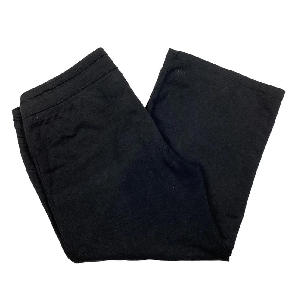 ALO Black Capri Jogger Straight Leg